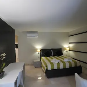 2* Nocleg ze śniadaniem Gatto Bianco House